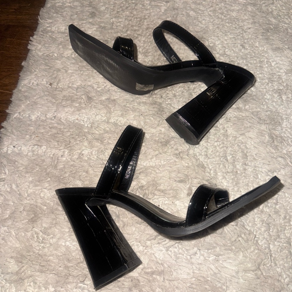 Crocodile square toe black platform heel